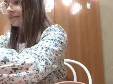 brindaanning — Goal: Change outfit to the white cute princess dress   ! Hi Im Sofie, in #new here sorry if m so #shy beacause im just #18 #smalltits #young [0 tokens remaining]