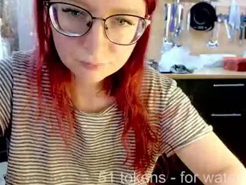 coy_girl_ — GOAL: Remove the shirt and crush your chest, 1 dance without a shirts #glasses #dance #mistress #feet #smoke [25 tokens remaining]