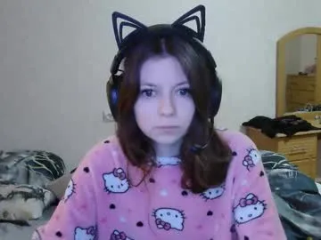 dawndollins — Goal: lick my sweet lips, my name is Alice and I'm a gamer!   #tease #18 #shy #skinny #young [5 tokens remaining]