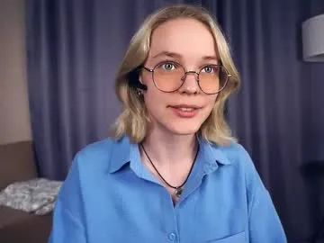 deannmaslen — GOAL: Take off my shirt [0 tokens remaining] Welcome to my room! #new #18 #shy #skinny #bigboobs Hi Im Charlie, my toy's on a sensitive clitoris, check my reaction