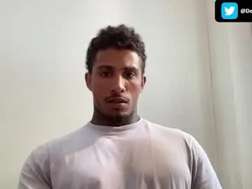 deepthroatfucker_ccs — CUMSHOW - BUZZ ON #pvt #cum #bigcock #muscle #lovense [2000 tokens remaining]