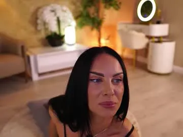 dolce_tentacion — Let's get things wet and spicy   LUSH ON!  // GOAL: pussy fingering [404 tokens left] #bigass #natural #mature #milf #heels