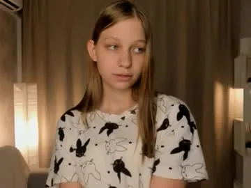 dollyburruss — Goal - Put my hand in sweet panties My name is Emilia #new #shy #18 #teen #young #young [0 tokens remaining]