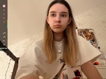 edlinhazleton — Hello, DANA is there! GOAL: Wish me good luck  #new #teen #shy #student #18 [34 tokens remaining]