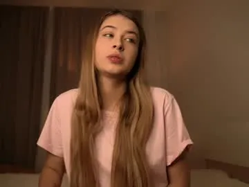 elisa_moon — lisa's last goal for tonight   #erotic #bigboobs #18 #teen #cute [0 tokens remaining]