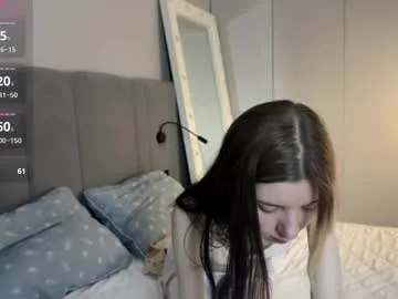 emmie_everly — SHOW MY TONGUEEEEE><  #new #18 #skinny #shy #petite [42 tokens remaining]