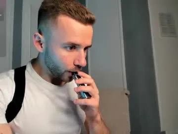 enriquebarberry — Goal: MAKE ME CRAZY WHILE CUMMING :<  let's fun a bit, have a very strong energy...  #muscle  #lovense  #bigcock  #veiny  #buzz [968 tokens remaining]
