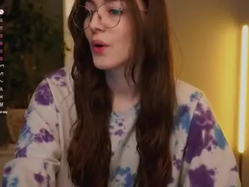 ester_hill — Goal: Topless 10 min #cute #smalltits #natural #tease #skinny - Next Goal: Spank ass 33 times