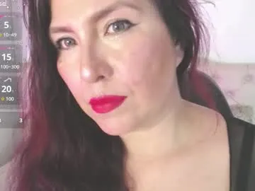 evelyn_mature19 on Chaturbate 