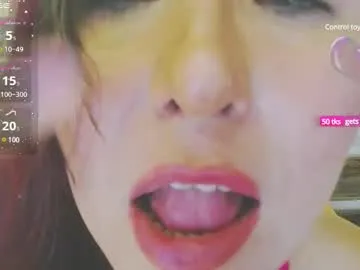 evelyn_mature19 on Chaturbate 