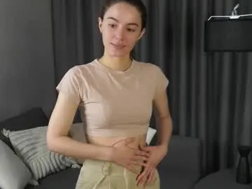 harrietheston — Very fun and nothing is clear ;) Goal: Lift up top and show my bra #new #18 #cute #natural #smalltits [247 tokens remaining]