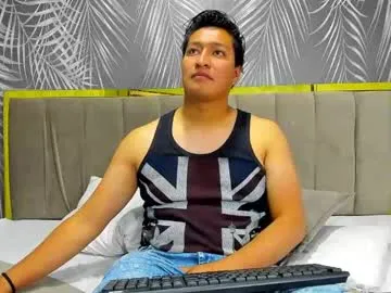 heatmaster_vc — Heeey gyus fitness beginner eager to play with you #new #feet #muscle #c2c #cum