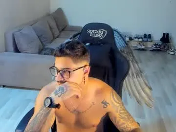 jonnyporn1 — #master  #sph #feet #smoke #cashmaster
