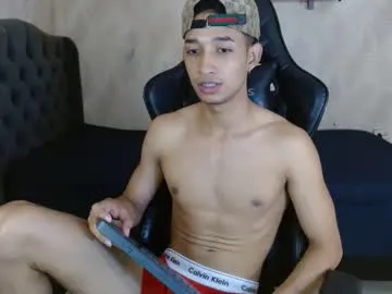jose_sexycumm — GOAL: oil in body + stripties [289 tokens remaining] Welcome to my room! #18 #teen #shave #gym #muscle #lovense #gush # milk #oil