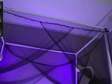 kattusauruss on Chaturbate 
