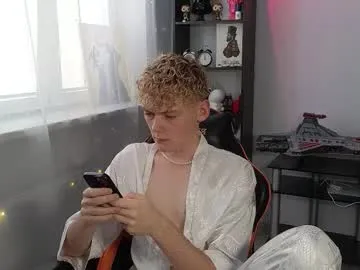 kirill_20_cm on Chaturbate 