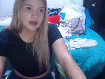 kittyzevee_ on Chaturbate 