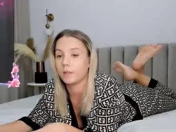 ksusha__sweet — GOAL: smile [9 tokens remaining] Make me hotly cum  #Domi  #nonude  #skinny  #blonde #daddy