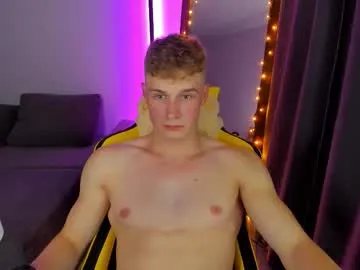 kurt_hanssen — Kurt_hanssen's room #new #muscle #cute #twink  #bigboobs