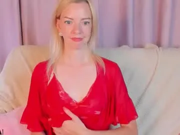 lisa_magnusson — GOAL: all nude [186 tokens remaining] Hello everyone! My name is Lisa and I'm new to this site! Help me take my first steps here! #milf #mature #skinny #smalltits #new