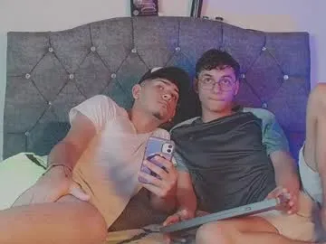 logan_willyams_ — show cum - #skinny #18 #twink #couple #feet [327 tokens remaining]
