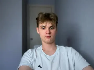lucas_dany — GOAL: wear jockstrap [299 tokens remaining] Welcome to my room #lovense #18 #twink #bigcock # #young
