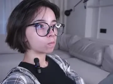 maracommiskey on Chaturbate 