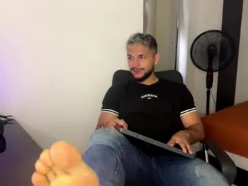 marcus_swayne — GOAL: Suck foot [13 tokens remaining] Are you ready to make me explode with pleasure? PVT OPEN #feet  #saliva #twink #cum #hairy