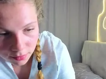 maritzastitt — goal: funny twerk Hi! My name is Molly, I'm #18 y.o., #teen and #bigboobs girl. #shy #new [0 tokens remaining]