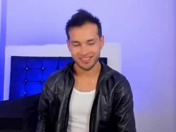 max_conor_ — show cum   #lovense  #bigass #bigcock  #master #leather [1111 tokens remaining]