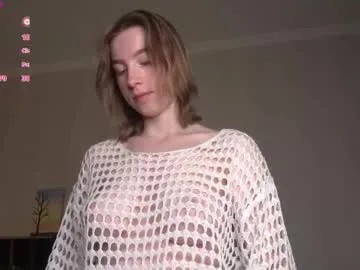 maydaedgin — GOAL: would you like to get rid of this top? [655 tokens remaining] Will you play with me? Im very horny  #18 #skinny #feet #bigboobs #teen