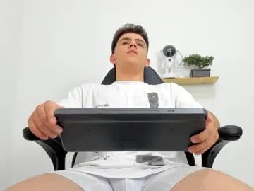 mikecooper_ — GOAL: Cum Show [1031 tokens remaining] Welcome to my room! #18 #new #latino #bigcock #cum