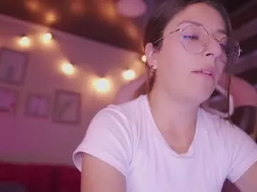 milly_kenner on Chaturbate 