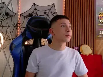 naughty__chris — Oil show  [101 tokens left] #twink #lovense #uncut #18 #fuckmachine