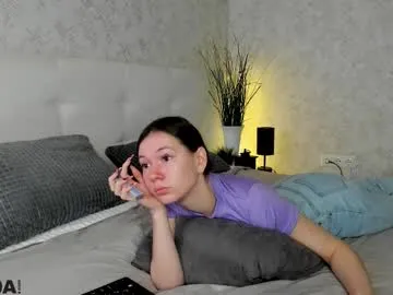 nicole_charm — GOAL:3 blow with a whip #teen #18 #lovense #smallboobs #skinny [44 tokens remaining]