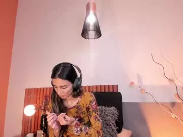 ninacavallli on Chaturbate 