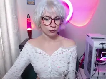 obedientt_ — Show tits  #new #shorthair #smalltits #skinny #anal [77 tokens remaining]