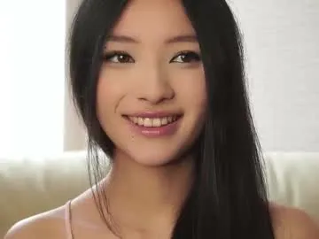 palmiratownzen — Glad to see u Goal: tease with longsleeve    6_6 i'm #new here <i'm #young #18 #asian and very very #shy [68 tokens remaining]