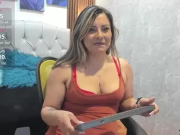pamelaa_queen — GOAL: Oil in the tits [0 tokens remaining] Today I feel very sweet and juicy. We are going to play with my favorite fruits, but you will decide what I will do with each one. #new #mature #bigass #bigt