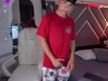 peter_chase on Chaturbate