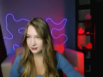 playful_sophie — shake ass   #shy #18 #nonude #blonde #bigass [479 tokens remaining]