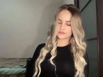 playfuldoll18 — Welcome to my room! - Goal: For my lips [975 tokens left] #new #nonude #flirt #mistress #young