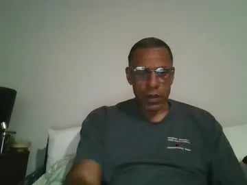 poolguy2496 on Chaturbate 