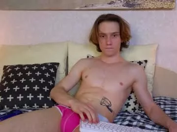 pupsenish on Chaturbate 
