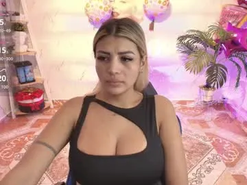 saloomee__ — Boys accompany the following objective Dance twerkin [131 tokens left]