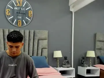 sandro_filipi — CUM SHOW!  #latino #bigcock #cum #young #uncut [905 tokens remaining]