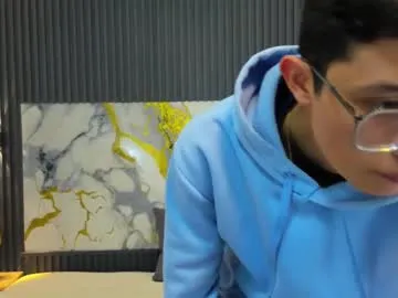 santiago_russo18 — GOAL: Get Naked [100 tokens remaining] Welcome to my room! #asian #cum #18 #skinny #slim
