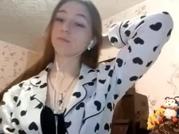 savannasotos — GOAL:I'll take off my jacket Hey! My name is Sophie, thumbs up!To make my rate higher! #shy #new #18 #young #skinny [668 tokens remaining]
