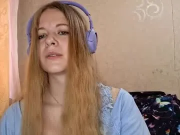 sharlalaskin — GOAL: play with a bra [107 tokens remaining] Welcome to my room! #shy #new #18 #natural #skinny