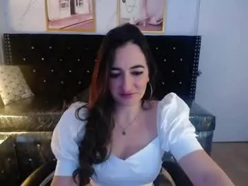 soffi_betacur_b — GOAL: Pants out [98 tokens remaining] I can bet that your face will look much better with my legs around. #new #latina #skinny #lovense #mature